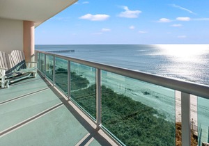 Great oceanfront condo w/indoor & outdoor pools, lazy river, fitness center, kids' pool