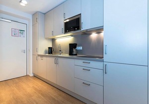 Great vacation apartment in a central location with sunny terrace and sauna in the house