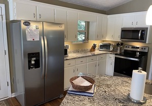 GREAT VIEW/SETTING! - Deep Water, Sleeps 8, pet friendly, near I-85