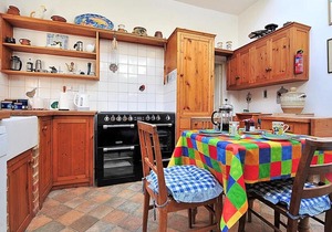 Greystones Cottage - Three Bedroom House, Sleeps 6