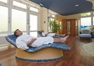 Großzügiges Zwei-Zimmer-App. mit moderner Einrichtung