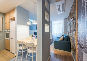 GuestReady - Crayon Walls Balcony