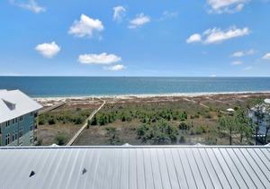 Gulf Front, Community Pool, Plenty of Parking ~ Dunes Club 1B
