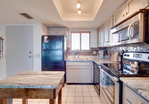 Gulf-Front Views Coastal Hudson Condo!