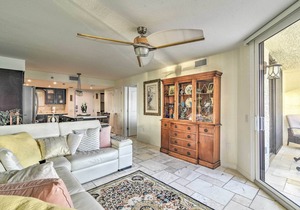 Gulf-View Hudson Condo in Beachfront Resort!