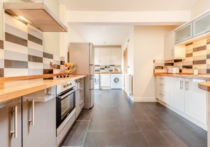 Gwynnant House - Two Bedroom House, Sleeps 5