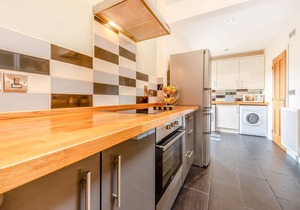 Gwynnant House - Two Bedroom House, Sleeps 5