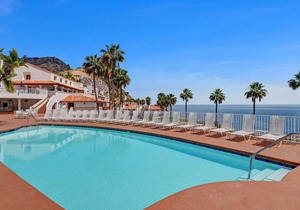 H155: Beautifully Appointed Townhome Villa, Sweeping Ocean Views, Comp Golf Cart