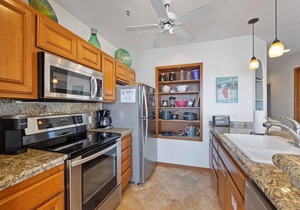 H174: Light & Airy Corner Villa, Stunning Panoramic Ocean Views, Golf Cart - Ham