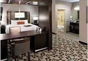 Hampton Inn and Suites Marksville