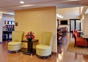 Hampton Inn & Suites Fresno - Northwest