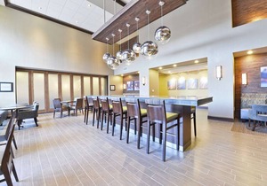 Hampton Inn & Suites Greensboro/Coliseum Area