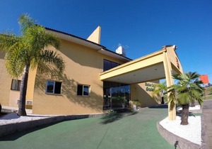 Harbor Self Graciosa Hotel