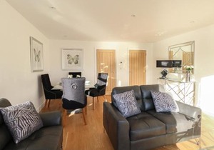 Harbourside Haven Apartment 3