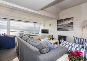 HEADLANDS-2 BED-SEA VIEW APARTMENT-TREARDDUR BAY