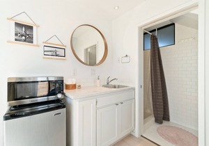 Heavily Discounted & Thoroughly Clean @ the Beach