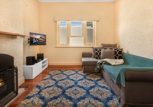 ⭐️Henley Beach Haven⭐️ Sleeps 6, WiFi, Netflix, Parking