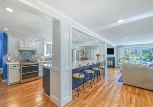 High-end Eastport home with private pool, hot tub, grill & off-street parking