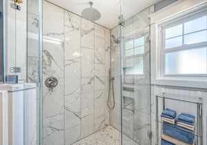 High-end Eastport home with private pool, hot tub, grill & off-street parking