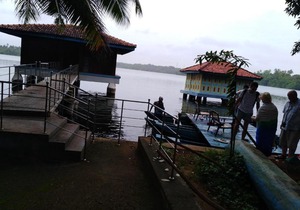 Hikkaduwa Lagoon View ECO Hostel