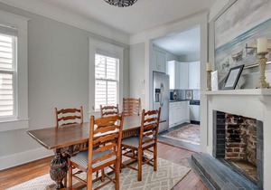 Historic 2 bedroom condo in Savannah's Starland District.
