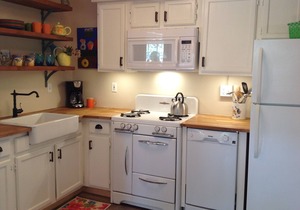 HIstoric Mediterranean in prime Silver lake