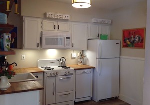 HIstoric Mediterranean in prime Silver lake