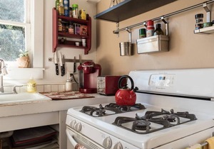 Historic Santa Rosa Cottage Hot Tub