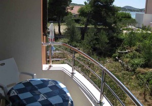 Holiday apartment with air conditioning close to the beach