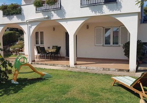 Holiday apartment with air conditioning and terrace