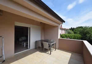 Holiday apartment with balcony and wifi