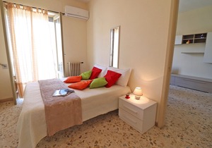 Holiday Apartment with Wi-Fi, Air Conditioning and Balcony; Parking available; Pets allowed