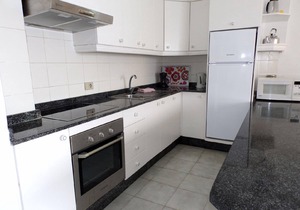 Holiday flat with balcony and sea view