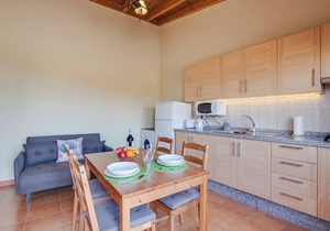 Holiday Home "Casas Quemahierro" with Sea View, Wi-Fi, Pool & Garden