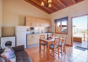 Holiday Home "Casas Quemahierro" with Sea View, Wi-Fi, Pool & Garden