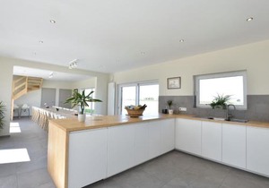 Holiday Home with pond in Poperinge