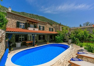 Holiday house Drivenik for 2 - 6 persons with 2 bedrooms - Holiday home