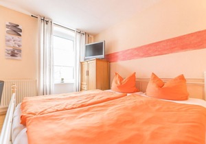 Holiday house V - Ferienzimmer "Zur Quelle"