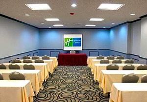 Holiday Inn Express Van Nuys