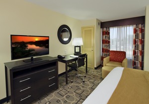 Holiday Inn Express Augusta Downtown, an Ihg Hotel