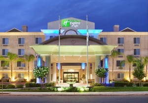 Holiday Inn Express Fresno River Park Highway 41