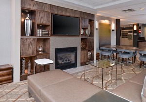 Holiday Inn Express Hotel & Suites Lafayette