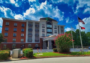 Holiday Inn Express Hotel & Suites - Wilson - Downtown
