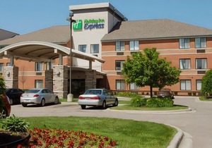 Holiday Inn Express Romulus / Detroit Airport, an IHG Hotel