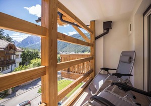 Holiday Apartment "Cinch Residenz Bun Sté" with Mountain View, Whirlpool, Sauna & Balcony