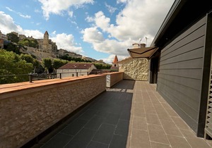 Home town center close to all amenities