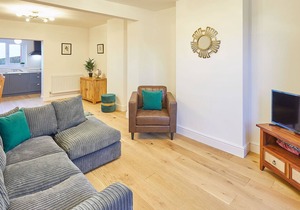 Host & Stay | Seaview Cottage