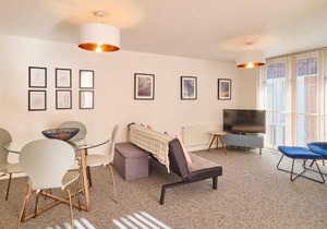 Host & Stay - King's Corner