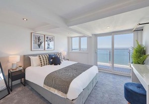 Host & Stay - Penthouse Pier View