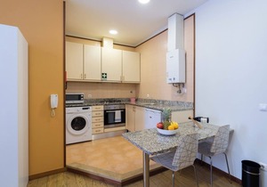 Host Wise - Precious Charming Flat w/Ace Location